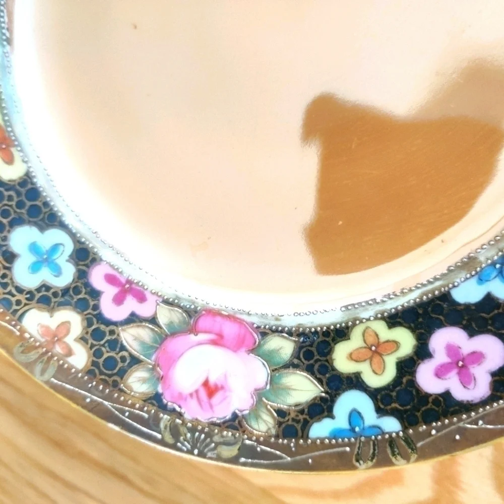 Vintage Takito Japan hand-painted  7.5 inches iridescent plate set lusterware